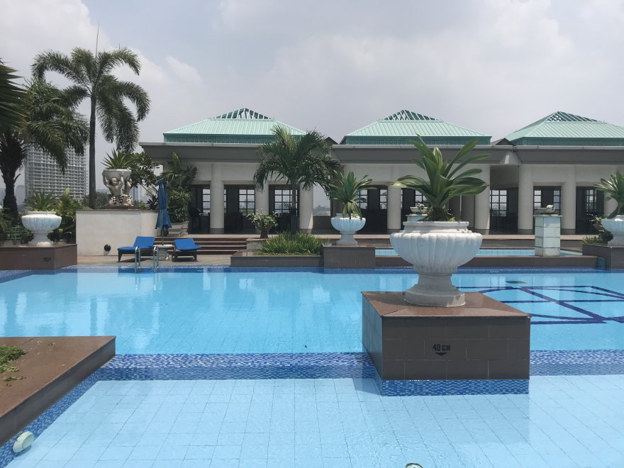 SwimmingpoolofPavilionApartmentsJakarta Apartemen Pavilion